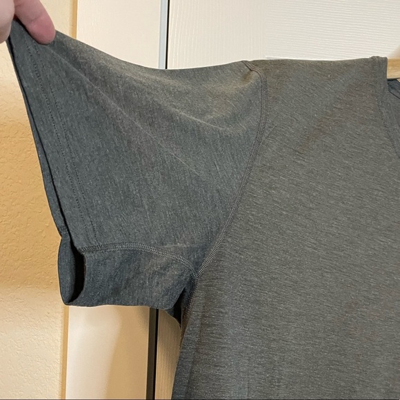 Patagonia Capilene Baselayer grey athletic shirt sleeve tee sz XL - Picture 6 of 10